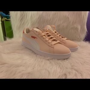 Pink Pumas